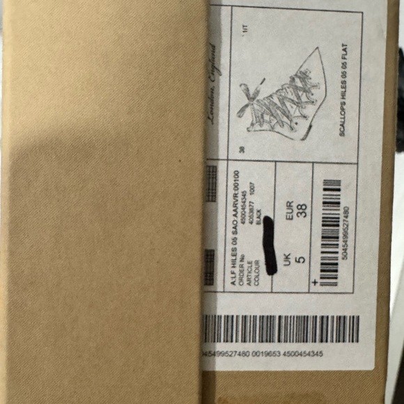 Burberry Black Lace-Up Flats - Picture 5 of 5